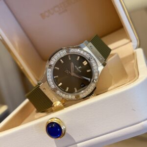 Hublot Classic Fusion 33 mm Quartz Replica Watch